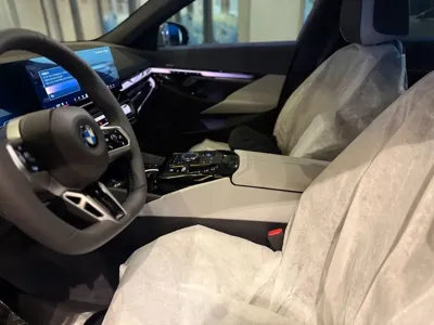BMW 5-Series 2026, 100 км, за 47380000 KRW - фото 8
