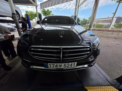 Mercedes-Benz E-Class · 2021 год