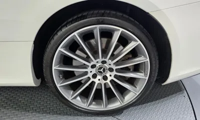 Mercedes-Benz E-Class 2023, 47084 км, за 68800000 KRW - фото 21