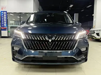 Wuling Jiachen 2022, 15000 км, за 78800 CNY - фото 2