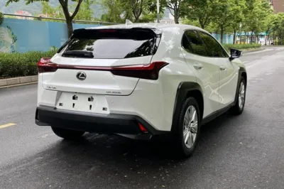 Lexus UX 2022, 100100 км, за 159561.94 CNY - фото 12