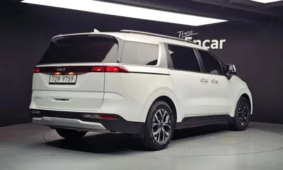 Kia Canival 2022, 50256 км, за 21000000 KRW