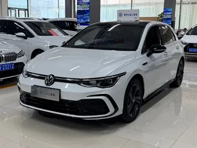 Volkswagen Golf · 2023 год