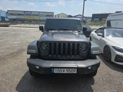 Jeep Wrangler · 2020 год