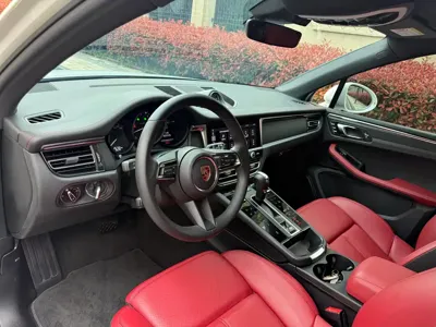 Porsche Macan 2024, 26000 км, за 346800 CNY - фото 9