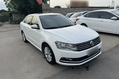 Volkswagen Lavida 2017, 135200 км, за 50855.61 CNY