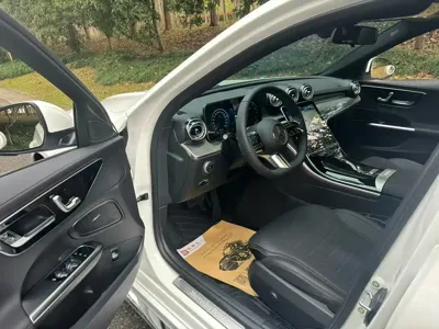 Mercedes-Benz C-Class 2025, 9000 км, за 229800 CNY