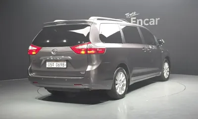 Toyota Sienna 2016, 65404 км, за 19900000 KRW