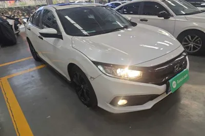 Honda Civic 2019, 35400 км, за 77653.2 CNY - фото 12