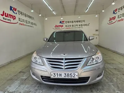 Hyundai Genesis · 2011 год