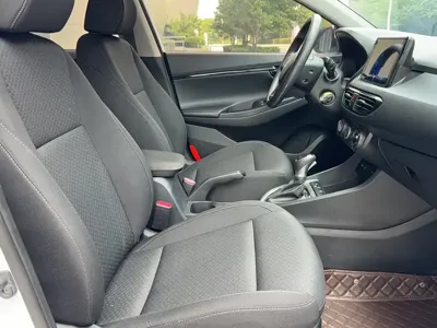 Hyundai Elantra 2021, 80000 км, за 36800 CNY - фото 12