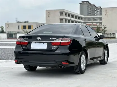 Toyota Camry 2015, 83000 км, за 51800 CNY