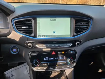 Hyundai Ioniq 2019, 180744 км, за 6990000 KRW - фото 12