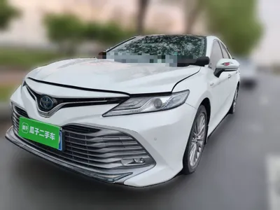 Toyota Camry 2019, 94900 км, за 102416.78 CNY - фото 1