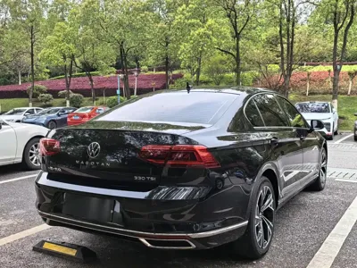 Volkswagen Magotan 2023, 30000 км, за 116800 CNY - фото 4