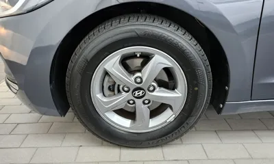 Hyundai Avante 2016, 83876 км, за 7900000 KRW - фото 5