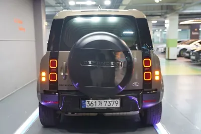 Land Rover Defender 2023, 49884 км, за 76870000 KRW