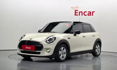 MINI Cooper · 2019 год