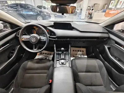 Mazda 3 Axela 2023, 86000 км, за 57800 CNY - фото 9