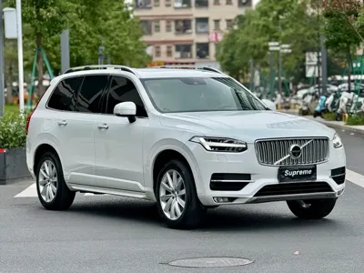 Volvo XC90 2017, 160000 км, за 118000 CNY