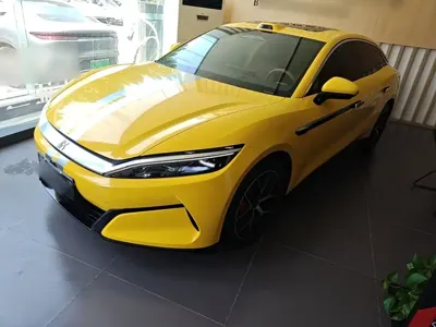 BYD 汉L · 2025 год