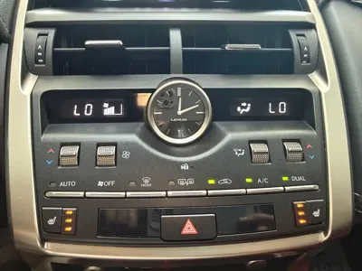 Lexus NX 2021, 52000 км, за 205500 CNY - фото 12