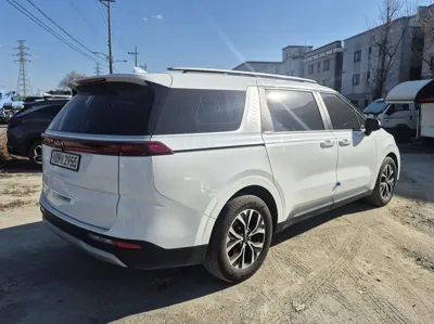 Kia Canival 2023, 37580 км, за 33830000 KRW