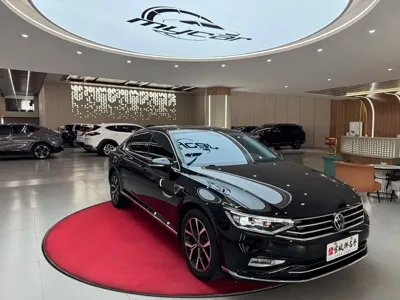 Volkswagen Magotan 2023, 43000 км, за 109000 CNY