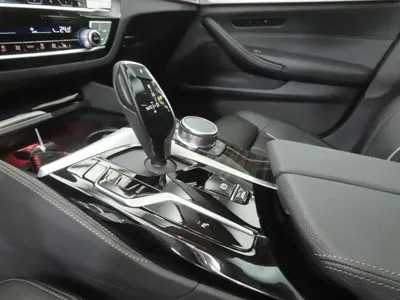 BMW 5-Series 2023, 12390 км, за 35300000 KRW - фото 9