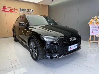 Audi Q5L 2024, 49000 км, за 204000 CNY