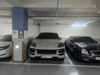 Porsche Cayenne 2025, 11127 км, за 106790000 KRW