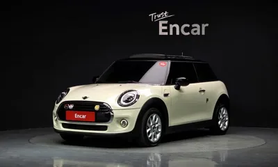 MINI Cooper · 2021 год