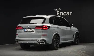 BMW X5 2025, 6617 км, за 138000000 KRW - фото 2