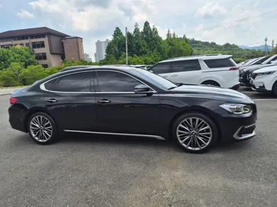 Hyundai Grandeur 2018, 53737 км, за 18500000 KRW