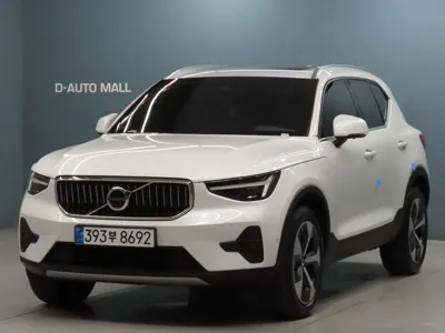 Volvo XC40 · 2026 год