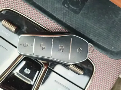 BYD Han 2022, 52100 км, за 106300 CNY - фото 9