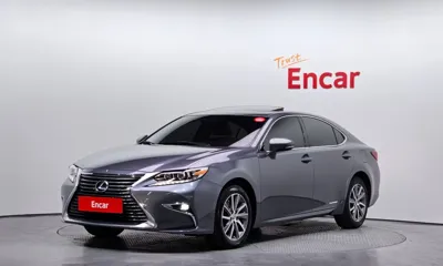 Lexus ES · 2018 год