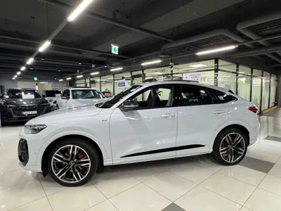 Audi Q5 2025, 17 км, за 87000000 KRW