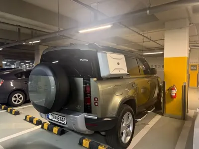 Land Rover Defender 2023, 9600 км, за 76000000 KRW