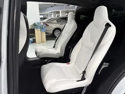 Tesla Model X 2019, 90000 км, за 248000 CNY - фото 11