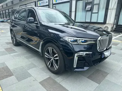 BMW X7 2021, 69000 км, за 388000 CNY