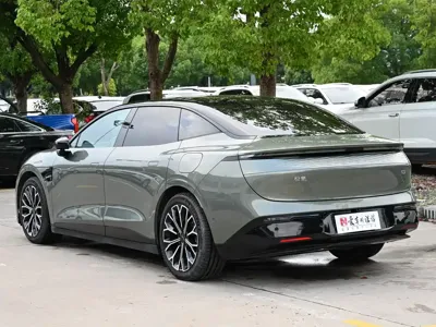 Zeekr 007 2024, 9000 км, за 155000 CNY