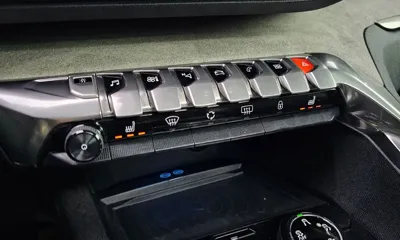 Peugeot 3008 2019, 129379 км, за 17990000 KRW - фото 27