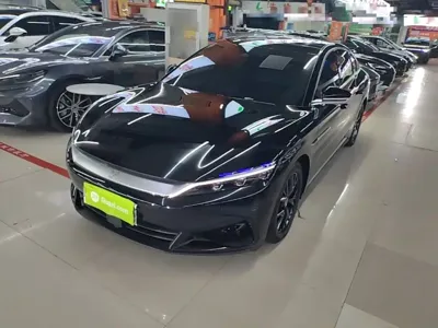 BYD Han 2024, 72600 км, за 111400 CNY