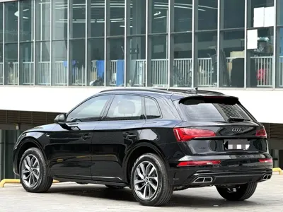 Audi Q5L 2023, 30000 км, за 182300 CNY - фото 3