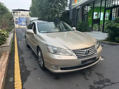 Lexus ES 2011, 130000 км, за 43800 CNY