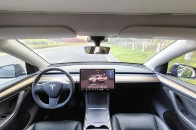 Tesla Model Y 2022, 98200 км, за 156856.55 CNY - фото 10