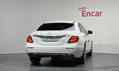Mercedes-Benz E-Class 2019, 66619 км, за 26000000 KRW - фото 4