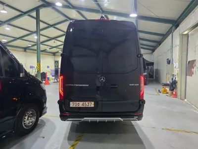 Mercedes-Benz Sprinter 2019, 188000 км, за 88000000 KRW