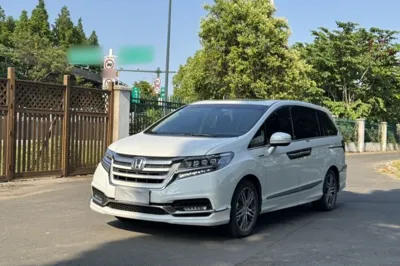 Honda Elysion 2019, 109500 км, за 160425.28 CNY